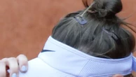 Roland-Garros 2025 : Pourquoi une joueuse a-t-elle été empêchée de disputer un match avec sa casquette lors du tournoi junior ?