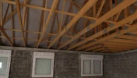 "Cela fait trois ans et demi qu'il pleure sa maison", l’enfer des chantiers inachevés 