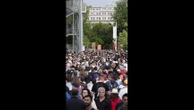 L'ambiance exceptionnelle dans les allées de Roland-Garros au moment de la victoire de Moïse Kouame