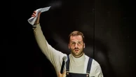 "Made in France" au théâtre de la Renaissance : une satire politique féroce sur le monde du travail