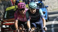 La drôle de journée de Lenny Martinez, battu sur le fil à l'Alpe d'Huez mais désormais cinquième du Tour de France 2026