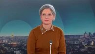 Crise politique : "Emmanuel Macron est en train de mettre à genoux la démocratie française", affirme Sandrine Rousseau, députée "Écologiste et social" de Paris
