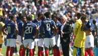 "Tout le monde râle quand il y a des nouvelles règles" : que pensent les joueurs et les sélectionneurs des "pauses fraîcheur" à la Coupe du monde 2026 ?