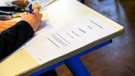 Bac 2025 : est-ce une bonne idée de citer le PSG, Orelsan ou des mangas dans sa copie de philosophie ?