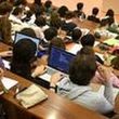 "Il faut des changements plus profonds que ça" : à Aix-en-Provence, les étudiants réagissent à la crise politique