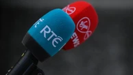 À la place de la finale de l'Eurovision 2026, la chaîne publique irlandaise diffusera un épisode d'une sitcom culte dans le pays