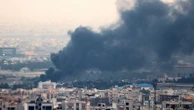 "Si on restait, on risquait nos vies" : un jeune Iranien raconte l'angoisse et sa fuite face aux bombardements israéliens