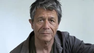Emmanuel Carrère signe avec "Kolkhoze" un époustouflant roman familial, vibrant hommage à sa mère