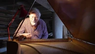 Dans l'atelier des facteurs d'instruments, des artisans passionnés qui font vivre la musique ancienne