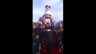 L'arrivée triomphale des joueurs du PSG sur le Champ-de-Mars