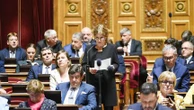Le Sénat s'oppose à une "clause de conscience" dans l'édition, mais adopte une loi qui renforce les droits des auteurs