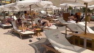 À Menton, des plages privées redeviennent publiques, au grand dam de leur clientèle
