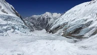 Grâce à l'aide controversée du xénon, quatre Britanniques sont parvenus au sommet de l'Everest à toute vitesse