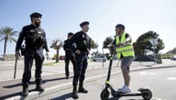 La ville de Calais rend obligatoire le port du casque pour les conducteurs de trottinettes électriques