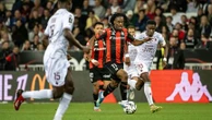 Match OGC Nice-FC Metz : une plainte contre X déposée après un "volume inhabituel" de paris sportifs impliquant le joueur niçois Elye Wahi