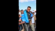 L'arbitre somalien Omar Artan, refoulé des Etats-Unis avant le Mondial, accueilli en héros à Mogadiscio