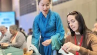 "C'est un compagnon de vie qui offre des expériences aussi bien gustatives qu’humaines" : Maria Kockmann, sommelière et fondatrice du Paris Tea Festival