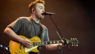 Le chanteur britannique Sam Fender remporte le prestigieux Mercury Prize 2025