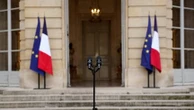 Macron appelé à démissionner, tempête sur l'Everest, mode inclusive : ça dit quoi ce 7 octobre ?