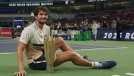 De remplaçant à vainqueur en Masters 1000, l'éclosion inattendue de Valentin Vacherot, sacré pour la première fois sur le circuit ATP