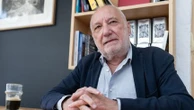 François Berléand emmène les spectateurs dans les coulisses du théâtre : "On s'amuse comme des fous"