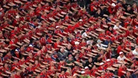 De Times Square à la Norvège, le "viking row" des supporters norvégiens est devenu la chorégraphie de la Coupe du monde