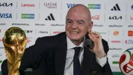 Les milliers de kilomètres en jet privé de Gianni Infantino pour assister aux matchs relancent les critiques sur l'empreinte carbone de la Coupe du monde 2026