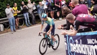 Giro 2025 : Christian Scaroni remporte une 16e étape folle dans des conditions dantesques, Isaac Del Toro toujours en rose pour quelques secondes
