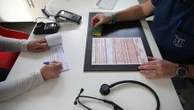 Limitation de la durée des arrêts de travail : c'est plutôt "le management des entreprises" qui "doit être revu", s'indigne l'ancien président du syndicat des médecins libéraux