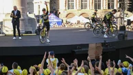"Il y a deux symboles en France : le Tour de France et la Tour Eiffel", selon Jean Viard
