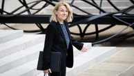 La ministre de la Culture Catherine Pégard condamne l'annulation de la pièce de théâtre "Passeport" à Castres, reprogrammée dans le Nord