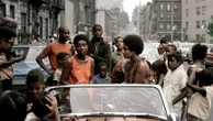 "Black is beautiful" : à Mougins, une rétrospective rend hommage au photographe et militant afro-américain Kwame Brathwaite