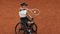 Roland-Garros 2026 : pour sa première finale en Grand Chelem, la Française Ksénia Chasteau s'incline sèchement face à Diede de Groot en tennis fauteuil