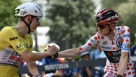 Tadej Pogacar et Jonas Vingegaard ont subi des contrôles antidopage dans la nuit avant le départ de la 15e étape du Tour de France