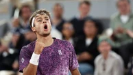 Roland-Garros 2026 : Flavio Cobolli mate Félix Auger-Aliassime et s'offre une première demi-finale en Grand Chelem face à un autre Italien