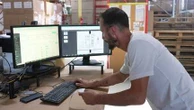 Semaine de quatre jours, congés illimités... Ces entreprises qui réduisent le temps de travail de leurs salariés l'été
