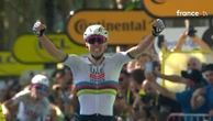 Tour de France 2025 : 100e victoire pour Tadej Pogacar devant Mathieu van der Poel qui reste en jaune à l'issue de la 4e étape