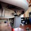 "Elle a 334 000 kilomètres mais elle roule très bien" : de plus en plus de Français plébiscitent les vieilles voitures