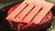 "Steak végétal", "jambon vegan"... Les appellations des produits végétariens imitant la viande sur la sellette d'un vote au Parlement européen