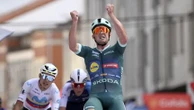 Vuelta 2025 : longtemps frustré, Mads Pedersen remporte en patron la 15e étape