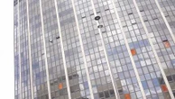 "Dorénavant, je passerai loin" : des baies vitrées chutent des étages de la tour Montparnasse et s'écrasent dans la rue, relançant le débat autour de sa rénovation