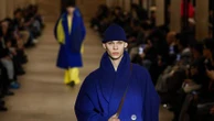 Fashion Week masculine printemps-été 2027 : Givenchy et Celine de retour dans le calendrier des podiums parisiens, sous une chaleur caniculaire