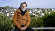 "Quand on écrit, on ne travaille jamais vraiment et on n'est jamais vraiment en vacances" : le questionnaire de Proust de l'écrivain Marc Dugain