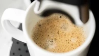 "Ça devient presque du luxe d'en boire le matin..." : pourquoi le prix du café continue de flamber