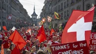 Euro 2025 : stades et fan zones remplis, audiences records... Malgré la défaite de sa Nati face à l'Espagne, la Suisse s'est prise au jeu du foot féminin