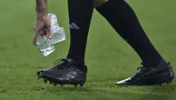 "Une pure tentative pour s'enrichir" : les bouteilles d'eau personnelles finalement interdites dans les stades de la Coupe du monde 2026