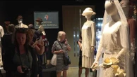 Costumes, voitures, objets rares… les trésors de Downton Abbey aux enchères à Londres