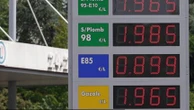 Prix des carburants : le litre repasse en dessous de la barre des 2 euros