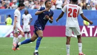 Des critiques aux hommages, les Bleus ont retourné les réseaux lors de France-Angleterre