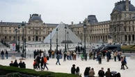 Braquage au Musée du Louvre : "Une honte pour notre pays", s'indigne le sénateur PCF de Paris lan Brossat